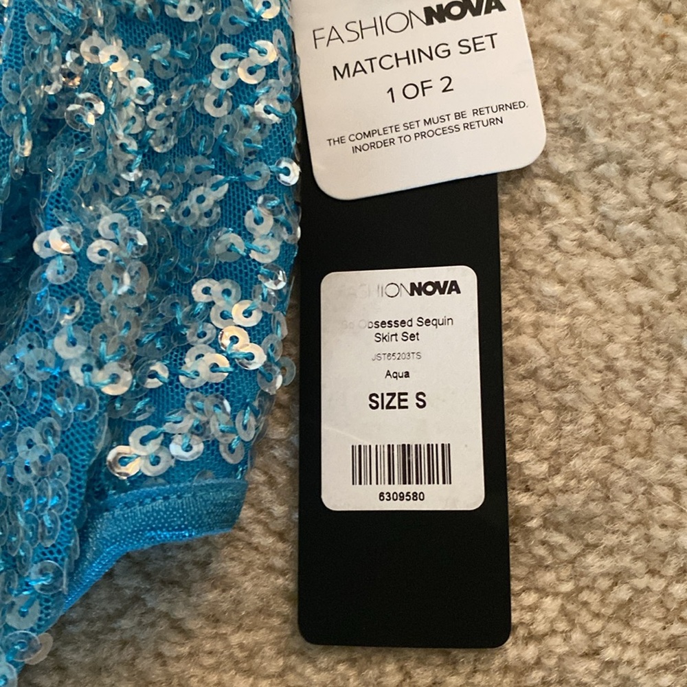 Fashion nova NWT light blue sequined skirt and top set - Picture 7 of 9